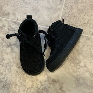 Used Black BILLY boots. Size: 6 Baby